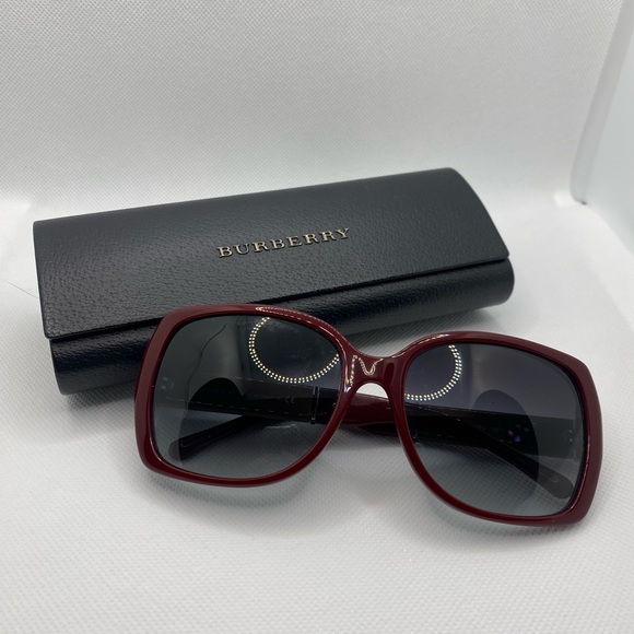 Burberry Oversized Burgundy and black Sunglasses- Authentic - Picture 1 of 5